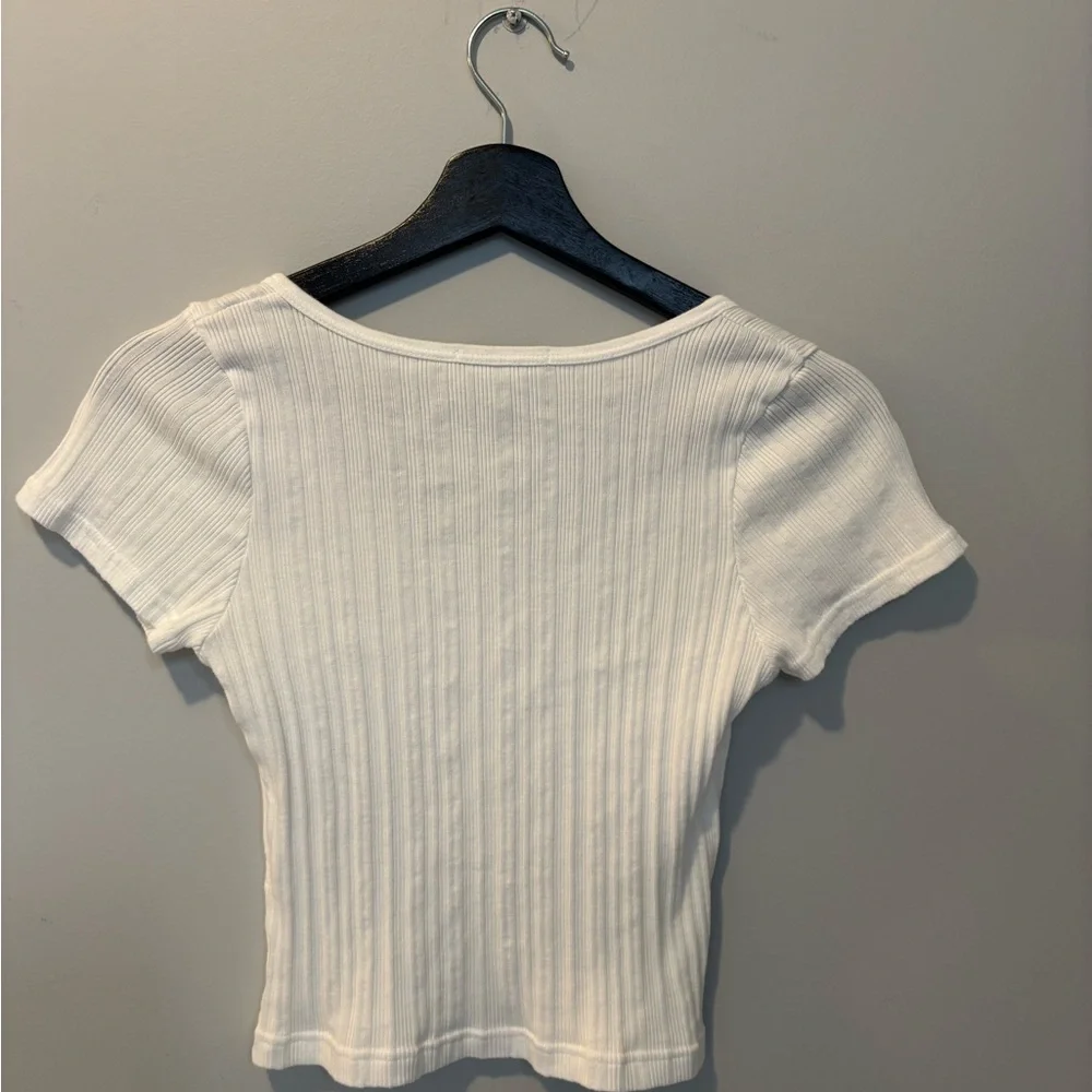 Brandy Melville White Ribbed Button-Down Shirt - Picture 2 of 4